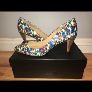 Multicolor heels
